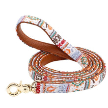 Load image into Gallery viewer, Padding Me Leash
