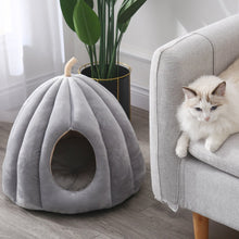Load image into Gallery viewer, Cute Pumpkin Cat Nest House
