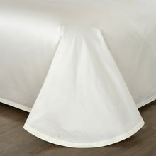 Charger l&#39;image dans la galerie, Marnula Egyptian Cotton Premium Soft Silky Duvet Cover Set
