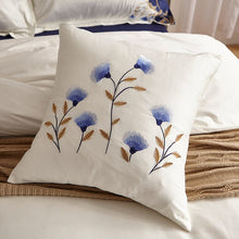 Load image into Gallery viewer, Zaydena Luxury Embroidered Egyptian Cotton Duvet Cover Set
