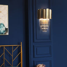 Charger l&#39;image dans la galerie, Adorjan Ridged Metal And Crystal Wall Lamp
