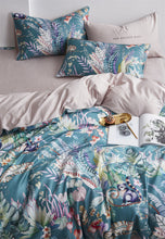 Charger l&#39;image dans la galerie, Belinda Ultra Soft Egyptian Cotton Duvet Cover Set

