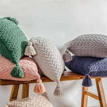 Charger l&#39;image dans la galerie, Bari Soft Knit Pillow Cover
