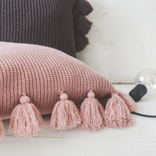 Charger l&#39;image dans la galerie, Bibiana Knitted Cushion Cover
