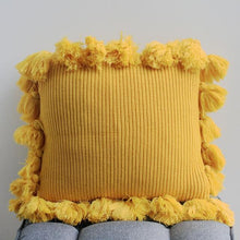 Charger l&#39;image dans la galerie, Bibiana Knitted Cushion Cover
