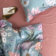 Load image into Gallery viewer, Regina Botanical Ultra Soft Egyptian Cotton Duvet Cover Set
