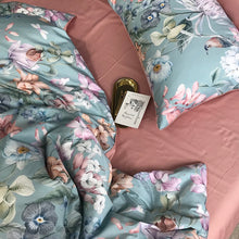 Load image into Gallery viewer, Regina Botanical Ultra Soft Egyptian Cotton Duvet Cover Set
