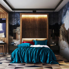 Load image into Gallery viewer, Daisy Luxury Pure Mulberry Silk Duvet Cover Set
