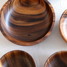 Charger l&#39;image dans la galerie, 1PC Handmade Solid Acacia Wood Bowl
