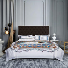 Charger l&#39;image dans la galerie, Ava Layered 3D Printed Border Egyptian Cotton Duvet Cover Set
