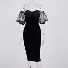 Cargar imagen en el visor de la galería, Sydnee Off Shoulder Velvet Dress - Abundance Boutique
