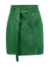 Cargar imagen en el visor de la galería, Diane Faux Leather Skirt - Abundance Boutique
